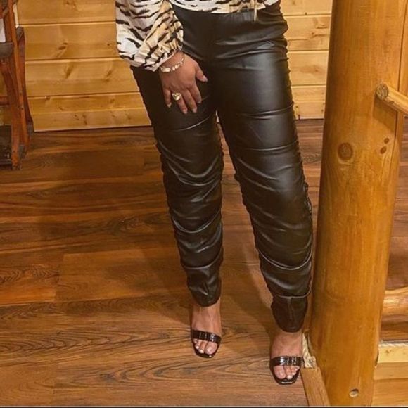 🆕 Back To The Streets Faux Leather Pants - Picture 2 of 8